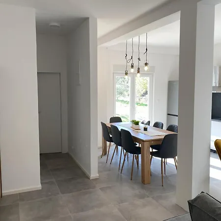 Modern With Private Swimming Pool Minutes From Adriatic Sea Dom wakacyjny *